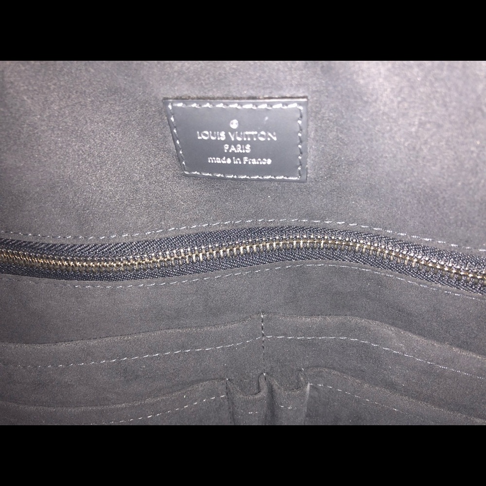 Louis Vuitton Porte Document Business MM